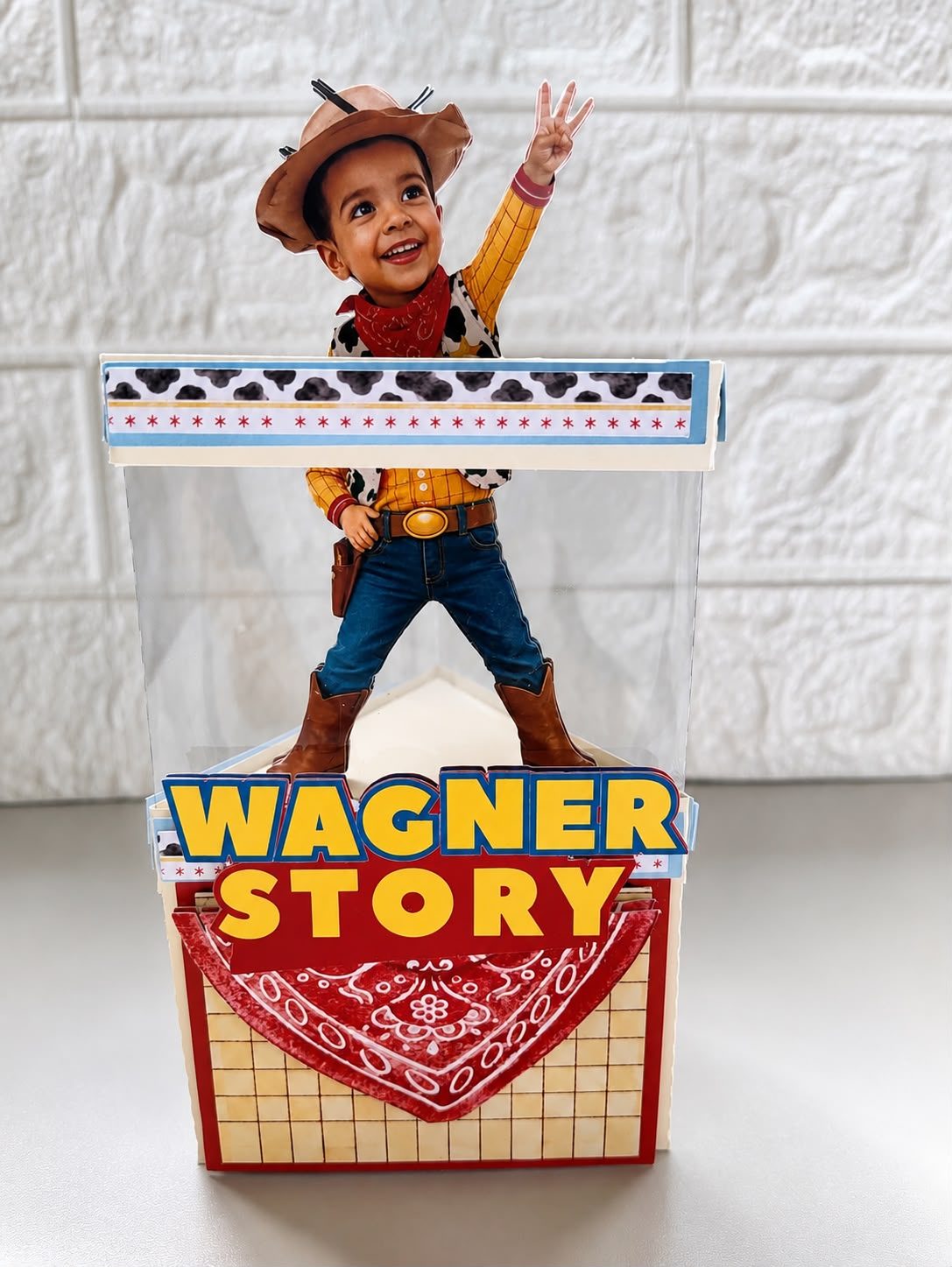 Caixa lembrança personalizada com tema cowboy